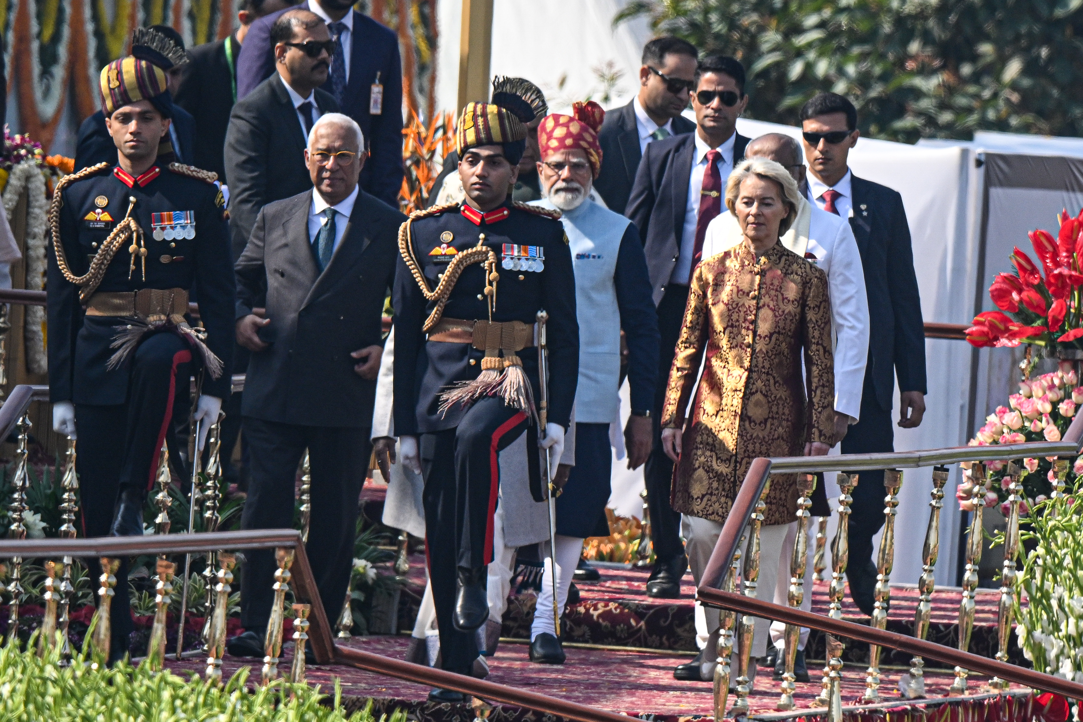 f2ba72b9ddf5fe72ad22bbc19037b81c-1