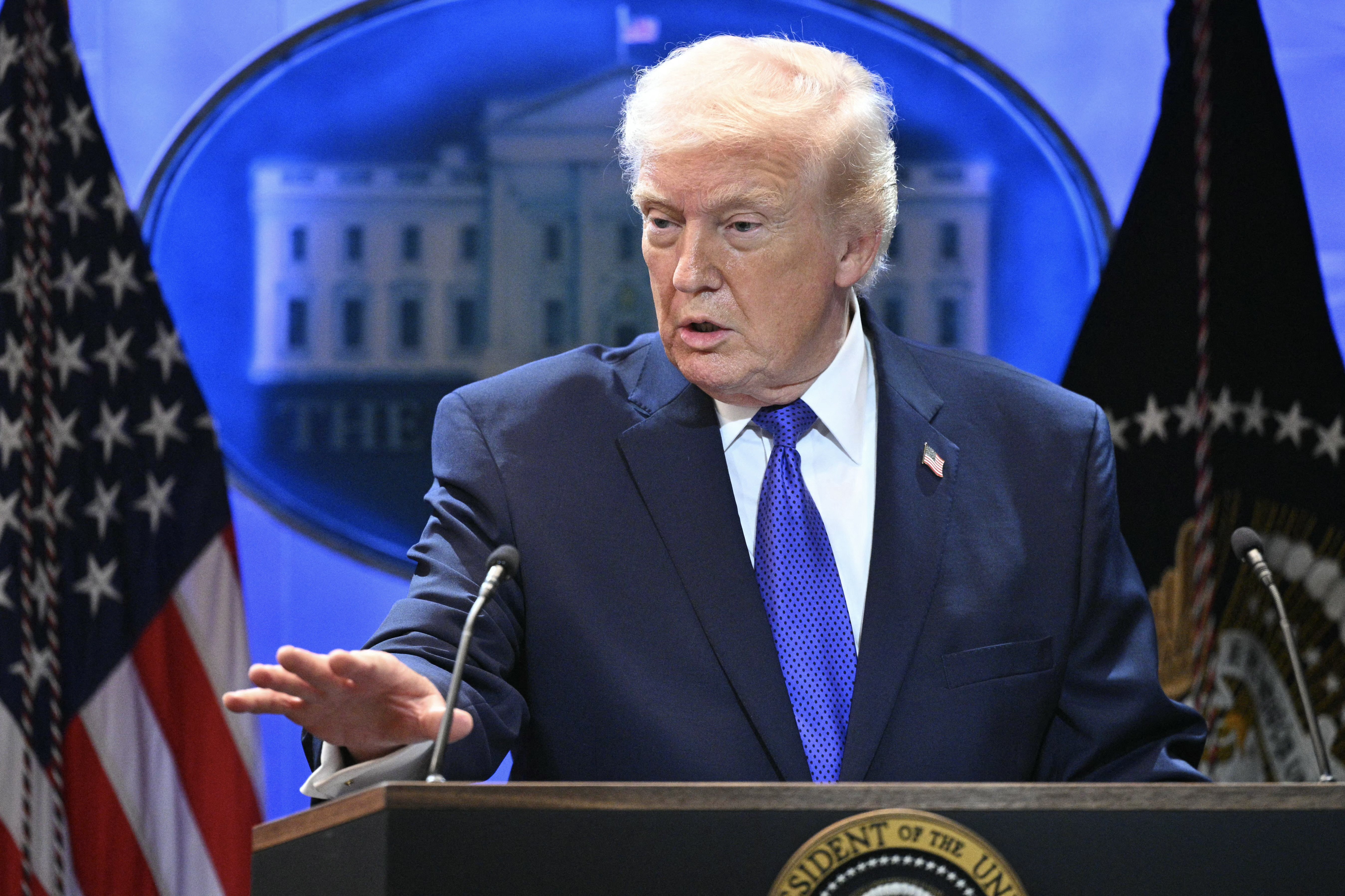 52f394dc6c8f64cffce2a7f8c4e4c826-1