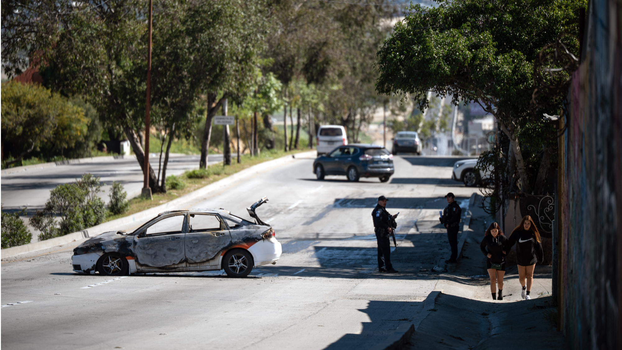 f79210ae5d2a5f4903a95eced945394a-2