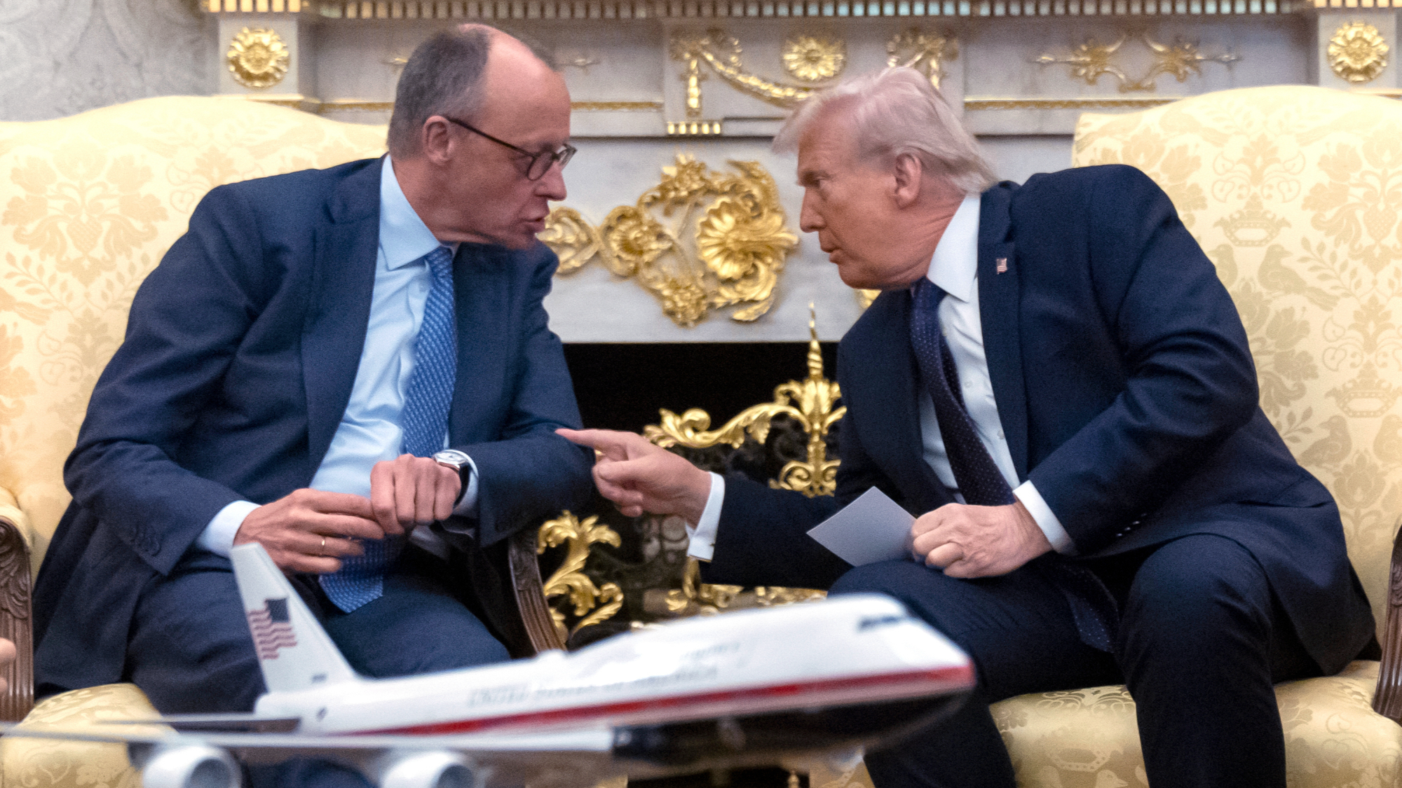 9300465ec0e1ff939bc5ba4dbabc7e35