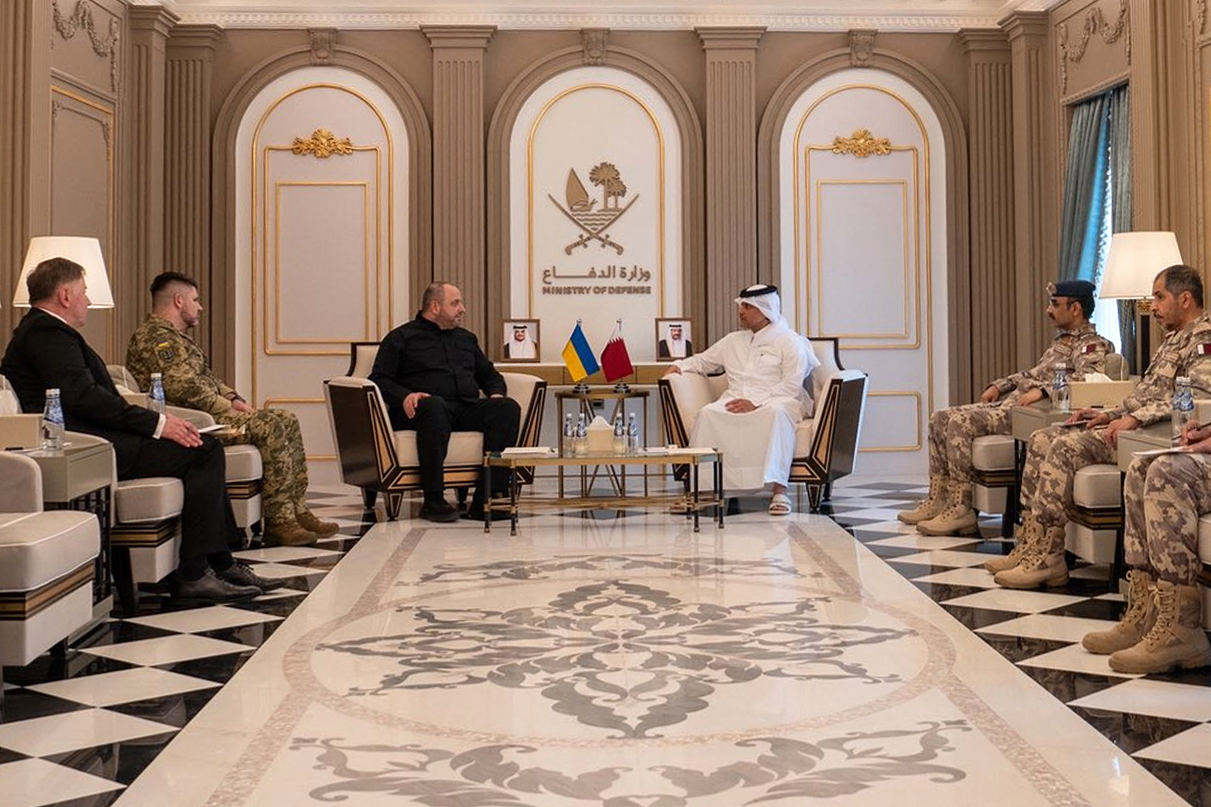 c700d9c8562748e8e5db0be80da68cec-1