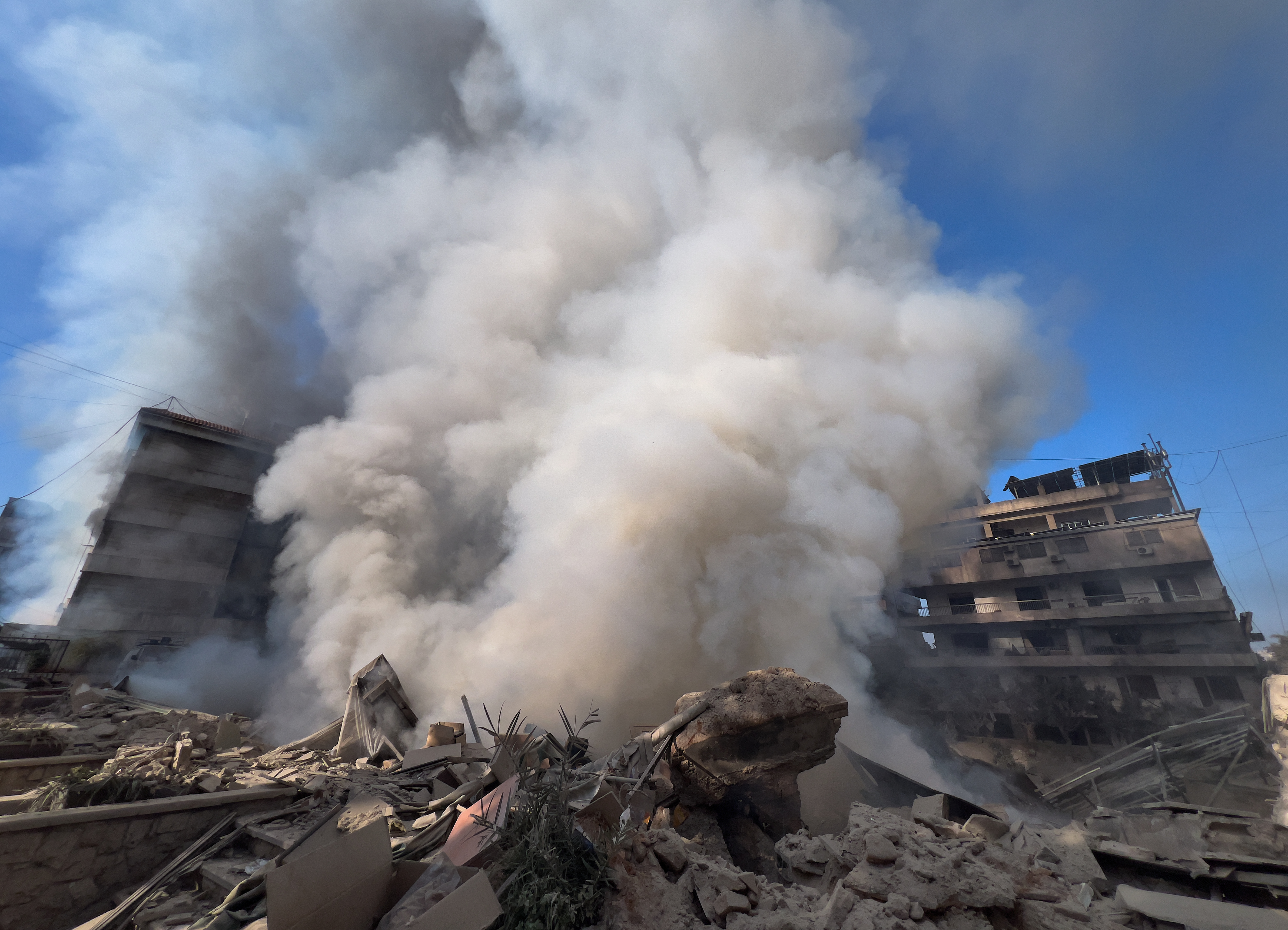 dffdf5cbb6cd930dbe32fd4ba4e3d4b9-3