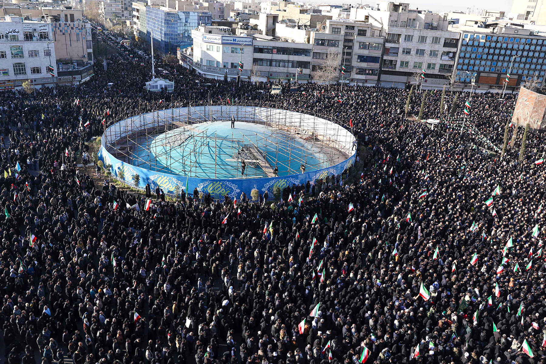 e4e24b06a8848a020380e49526246640-1