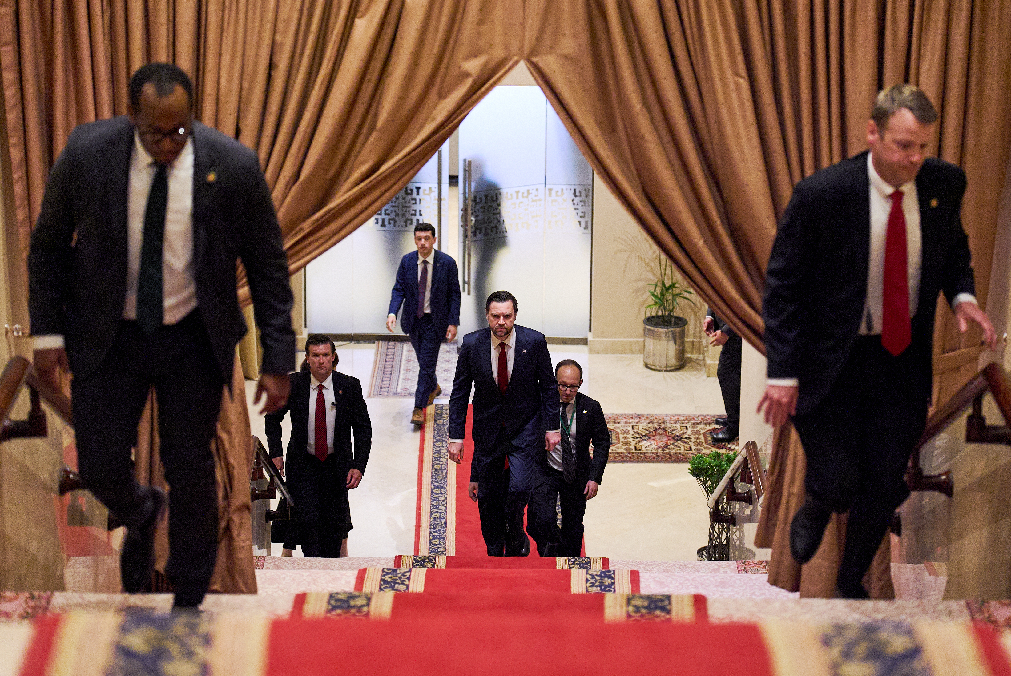 ac3838d5f3dcaacfa50ee752ff982987-3