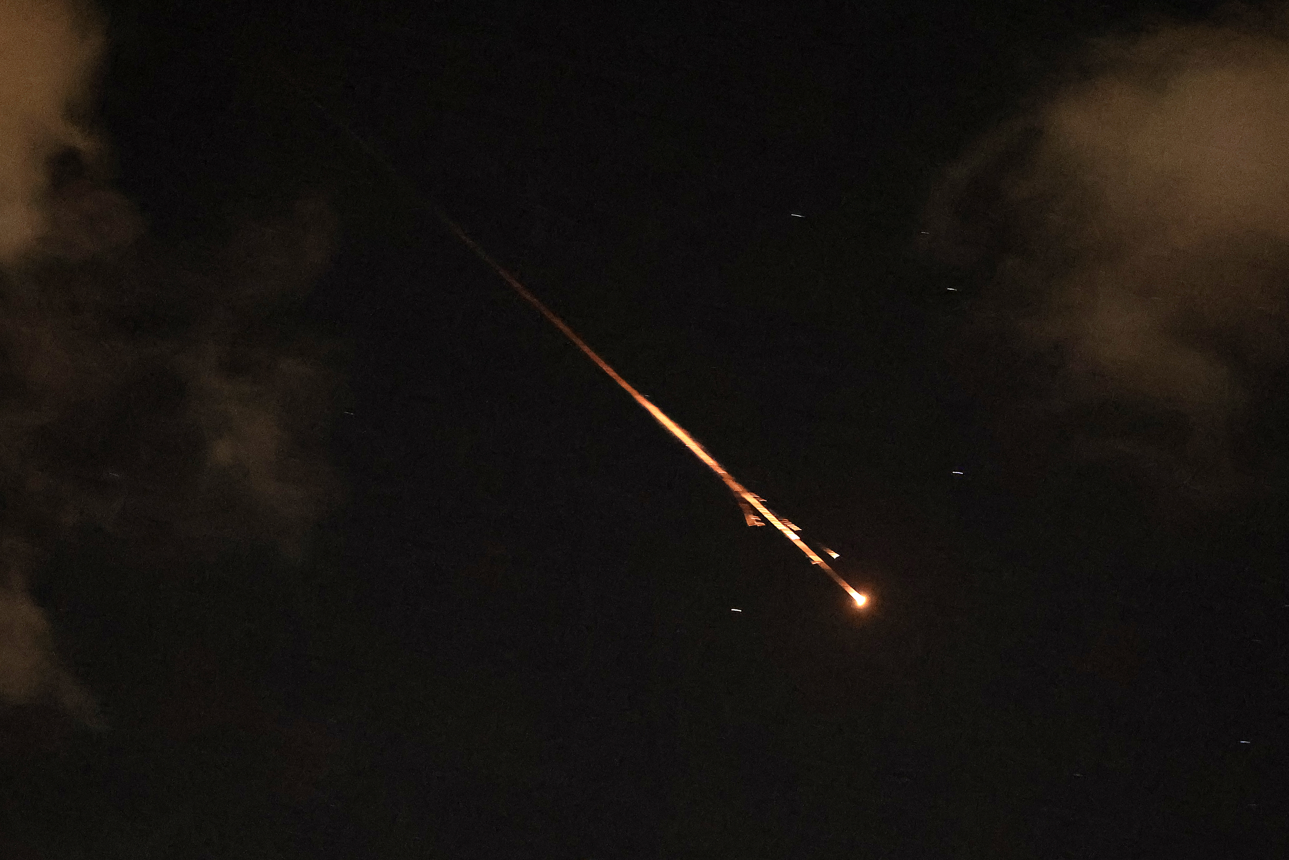 f669daa3533b7a9e22a5dca0d621d225-1